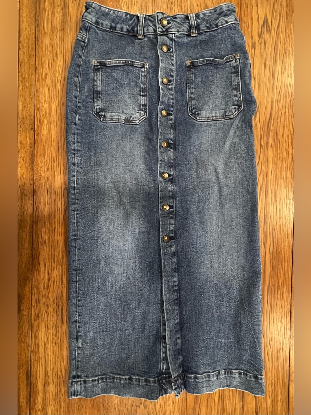 Pilcro Button-Front Denim Midi Skirt in Medium Blue